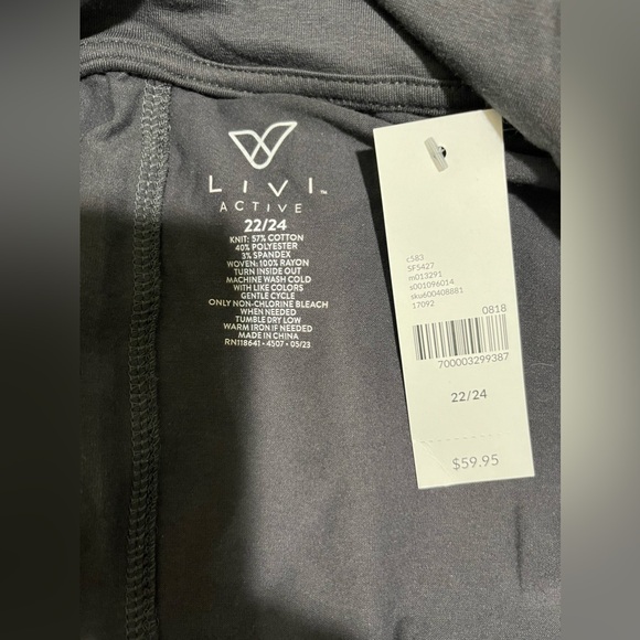 Tie dye T-shirt and Long sleeve shrug - Picture 4 of 8